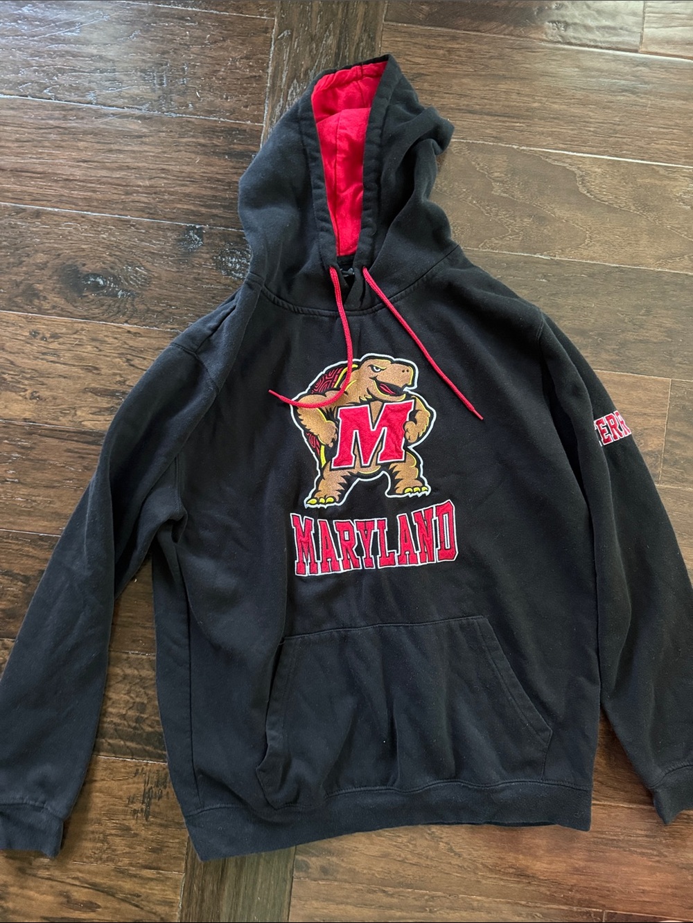 Maryland Terrapins Black & Red Hoodie Men’s Large